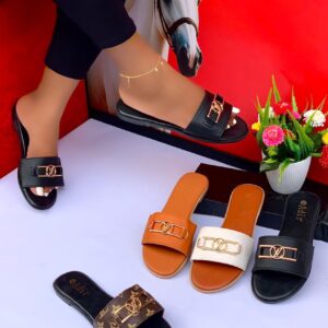 LUSH LV SLIPPERS