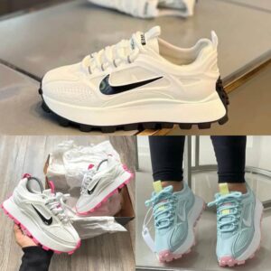 NIKE HEEL SNEAKERS