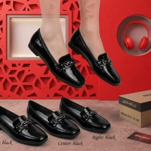 Centre flat shoe